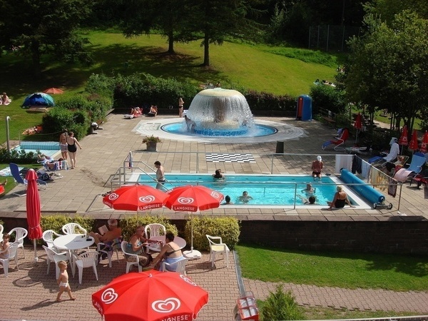  Bildnachweis: Mit freundlicher Genehmigung der Touristik H�fen an der Enz