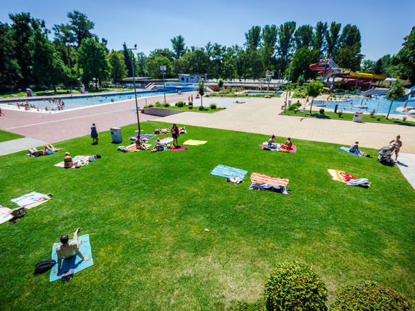 Bildnachweis: Mit freundlicher Genehmigung der Karlsruher Bädergesellschaft mbH/ Bildnachweis: Mit freundlicher Genehmigung der Karlsruher Bädergesellschaft mbH/