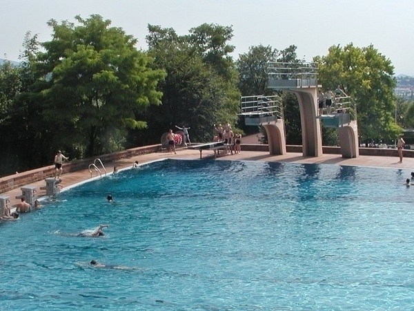 Terrassenbad Lahr Bildnachweis: Mit freundlicher Genehmigung der B�der-Lahr