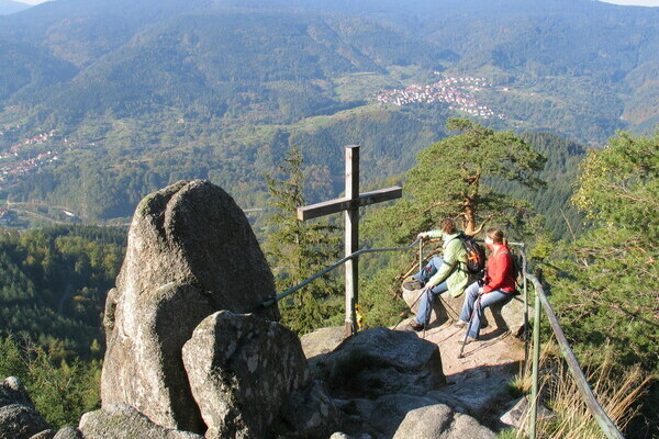 Blick vom Latschigfelsen ins Murgtal Bildnachweis: �Zweckverband Im Tal der Murg