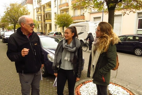 Tour durch den Stadtteil St�hlinger Bildnachweis: � 4Ws Netdesign